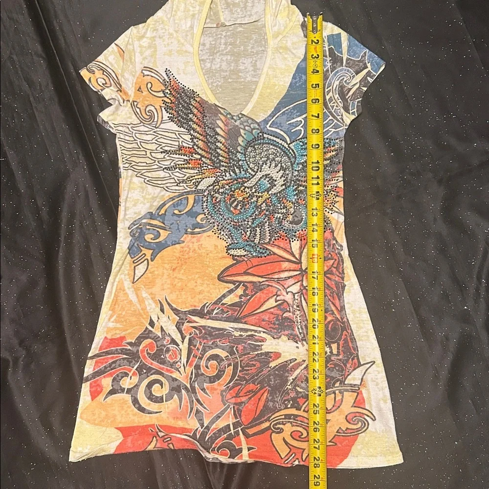 Embellished V-Neck Graphic Hoodie Tee - Picture 11 of 13
